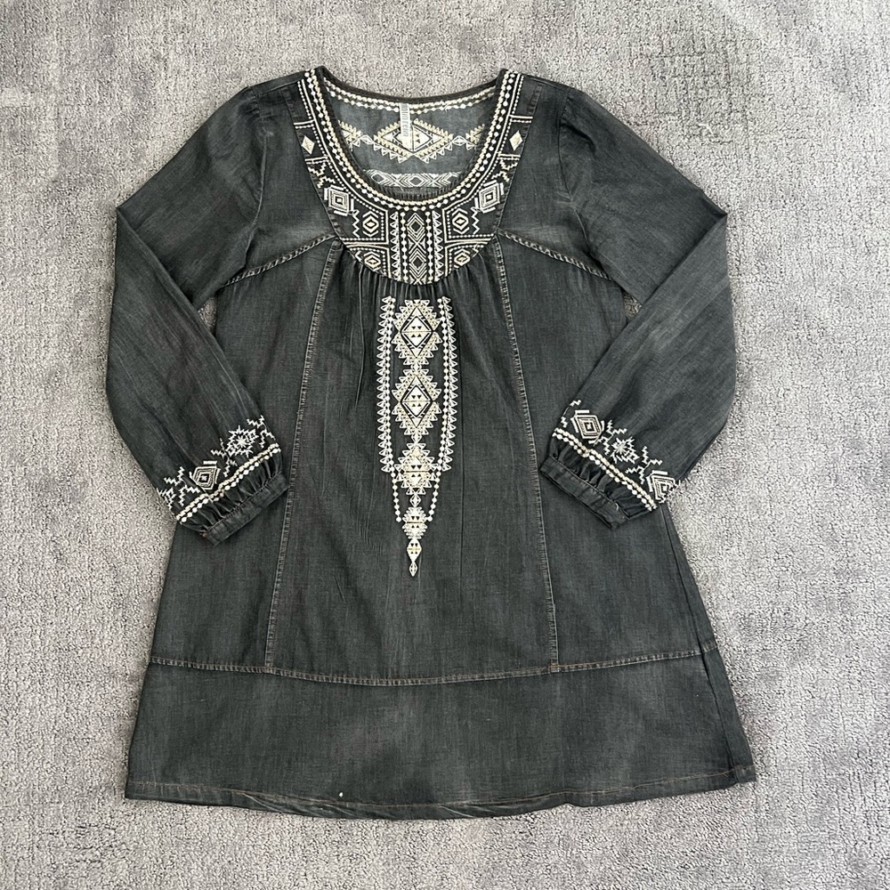 Monoreno Gray Chambray Boho Embroidered Shirt Dress